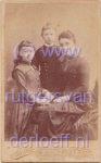 Ida Margaretha Wijnanda van der Loeff (1852-1894) met kinderen Paulus Adrianus van Waning (1879-1936) en Catharina Maria Sara van Waning (1878-1938).