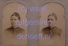 Geertruida Helena Cleveringa (1835-1913) (links) en Henrietta Paulina Cleveringa (1837-1920) (rechts)