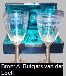 Huwelijksglazen, aangeboden aan Abraham Rutgers van der Loeff (1808-1885) en Romelia van der Tuuk (1813-1886) tijdens de viering van hun 50-jarige huwelijk (?)