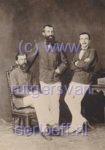 Drie broers in Indië. V.l.n.r. Jan Bertram Rutgers van der Loeff (1849-1923), Johannes Rutgers van der Loeff (1855-1889) en Pieter Arnoud Rutgers van der Loeff (1842-1889). Kinderen van ds. Abraham Rutgers van der Loeff (1808-1885) en Romelia van der Tuuk (1813-1886).