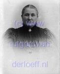 Gizelina Margaretha van der Loeff (1843-1909). Glasnegatief.